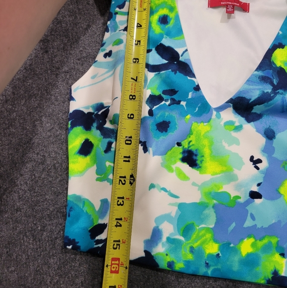 NWT two piece set! Saks Fifth Avenue - Picture 9 of 11